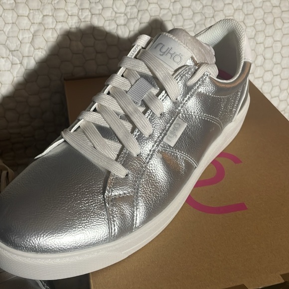 RYKA Made for US. Slip on this silver pair and look cool and go chill - Picture 3 of 6